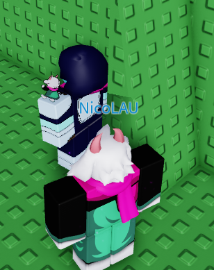 hes right behind me isnt he.png
