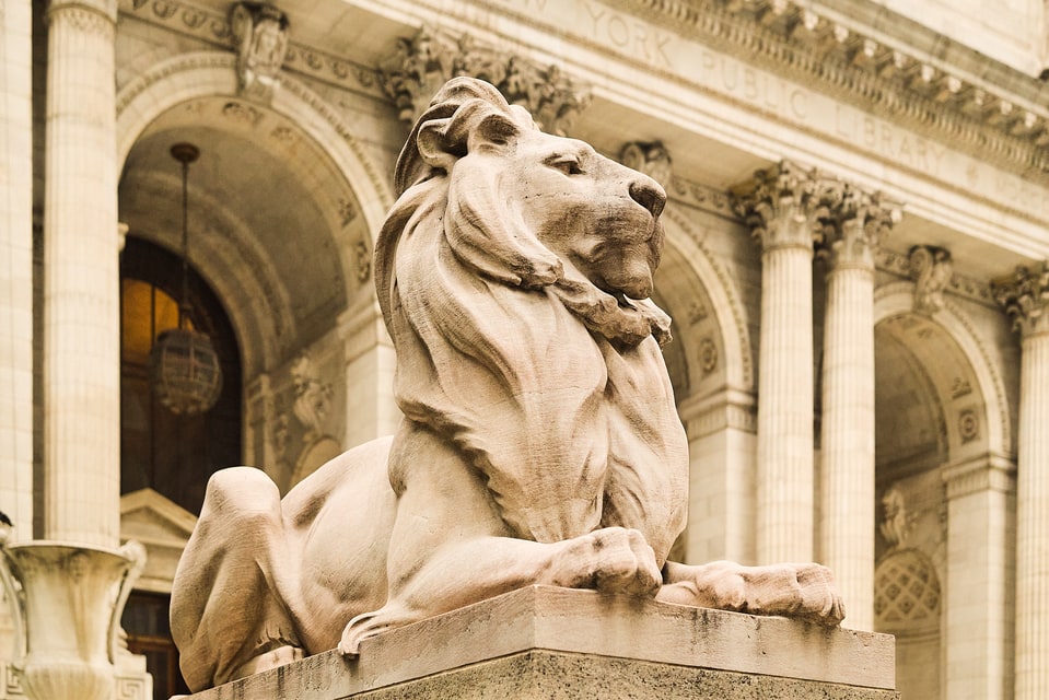 Una de las joyas más emblemáticas de la ciudad: la fachada de la New York Public Library.
