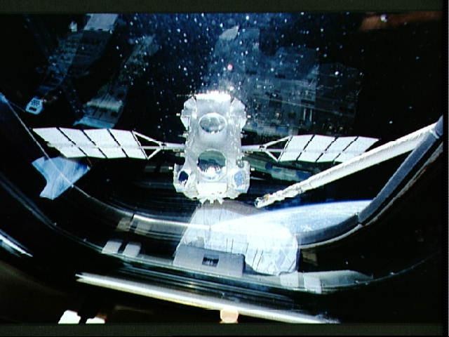 Compton Observatory In Orbit - img.pro